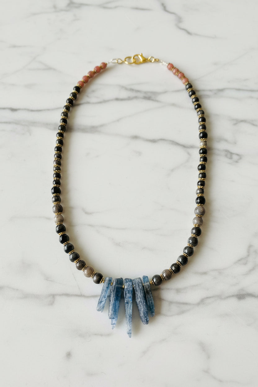 Running Deer 0034 Blue Kyanite Finger Necklace