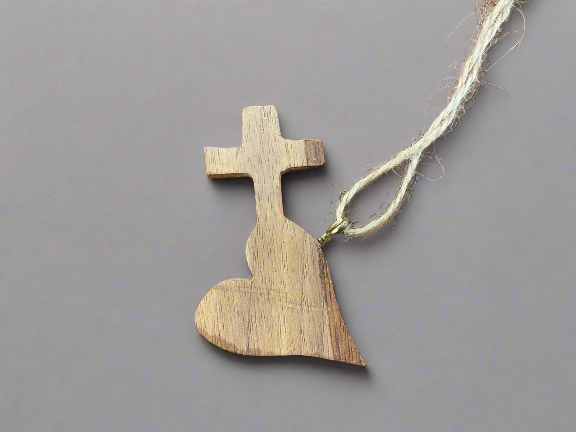 Karl’s Karvin’ 006 Heart & Cross Ornament