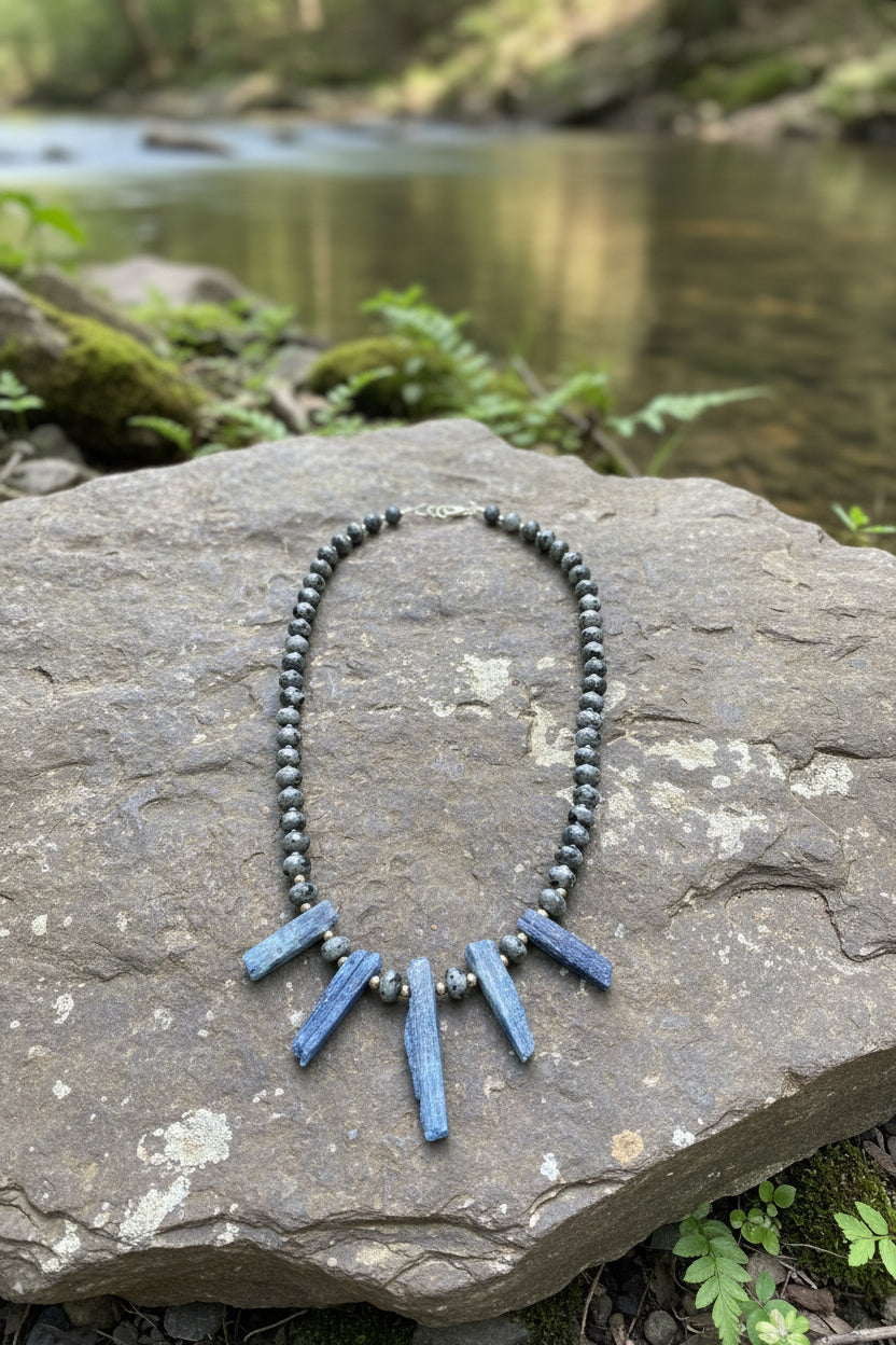 Running Deer 0029 Blue Kyanite Finger Necklace