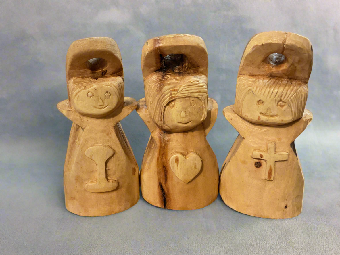 Karl’s Karvin’ 009 Wooden Angels