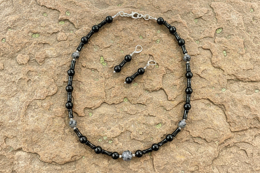 Running Deer 0037 Labradorite Pendant Necklace and Earring Set